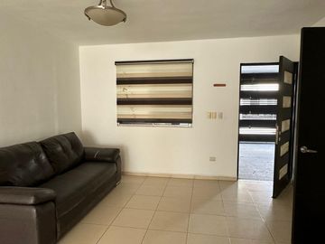 CASA EN VENTA EN APODACA, NUEVO LEON, ZONA LOS ARRECIFES, ALTA PLUSVALIA, SUPER UBICADA, MUY CERCA DE AV. ISIDRO SEPULVEDA