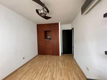 CASA EN VENTA EN APODACA, NUEVO LEON, ZONA LOS ARRECIFES, ALTA PLUSVALIA, SUPER UBICADA, MUY CERCA DE AV. ISIDRO SEPULVEDA