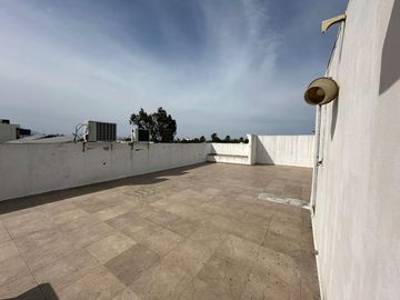 CASA EN VENTA EN APODACA, NUEVO LEON, ZONA LOS ARRECIFES, ALTA PLUSVALIA, SUPER UBICADA, MUY CERCA DE AV. ISIDRO SEPULVEDA
