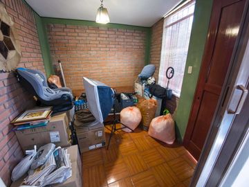 En venta linda y bien distribuida casa de 3 pisos en Monte Ebano en Surco