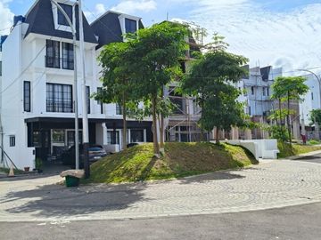 Rumah 3 Lantai Baru Di Bintaro Jakarta Selatan Fasilitas Kolam Renang Nego