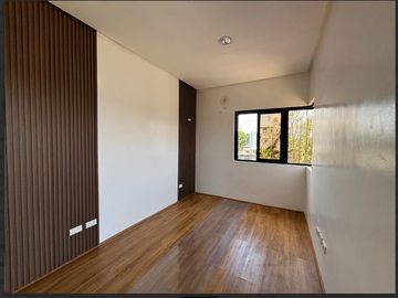Bnew House and Lot in the Park Place Imus Cavite