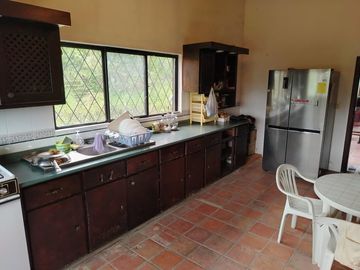 Hermosa QUINTA en Santa Isabel, Abdon Calderon (La Unión), Santa Isabel, Azuay A LA POCOS METROS DE LA ENTRADA A LA UNION