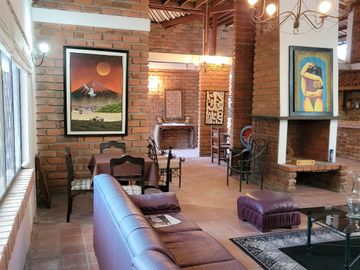 Hermosa QUINTA en Santa Isabel, Abdon Calderon (La Unión), Santa Isabel, Azuay A LA POCOS METROS DE LA ENTRADA A LA UNION