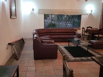 Hermosa QUINTA en Santa Isabel, Abdon Calderon (La Unión), Santa Isabel, Azuay A LA POCOS METROS DE LA ENTRADA A LA UNION