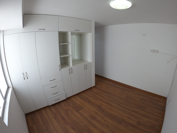 VIVE EN SAN MIGUEL TRIPLEX EN VENTA A UN PASO DE TODO!!