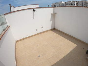VIVE EN SAN MIGUEL TRIPLEX EN VENTA A UN PASO DE TODO!!