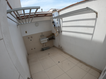 VIVE EN SAN MIGUEL TRIPLEX EN VENTA A UN PASO DE TODO!!