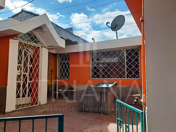 Venta de Casa Rentera en Conocoto Puente 6, Los Chillos, Quito