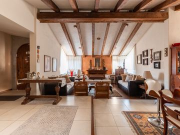 CASA DE 3 RECÁMARAS CON AMPLIO JARDÍN Y JACUZZI EN CAMINO REAL PUEBLA