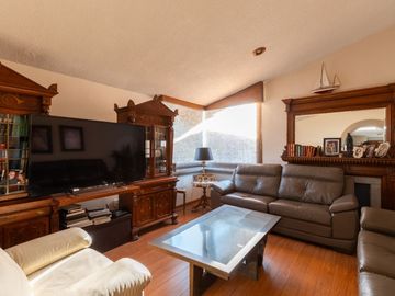 CASA DE 3 RECÁMARAS CON AMPLIO JARDÍN Y JACUZZI EN CAMINO REAL PUEBLA