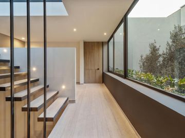 CASA EN VENTA, EN JURIQUILLA, QRO.
