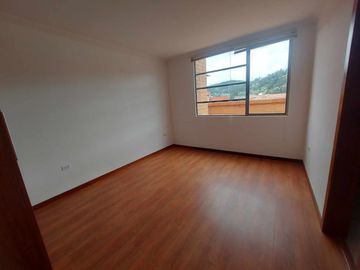 Departamento duplex de venta Av. 1ro de mayo. 2 balcones. Edif. Frente al rio 3 puentes OPORTUNIDAD