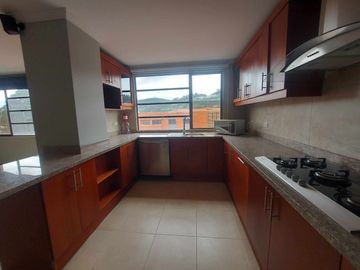 Departamento duplex de venta Av. 1ro de mayo. 2 balcones. Edif. Frente al rio 3 puentes OPORTUNIDAD