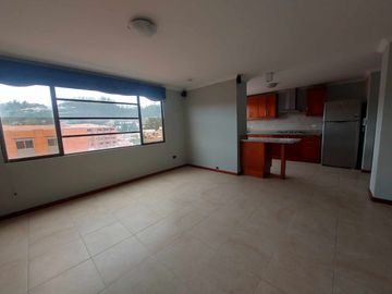 Departamento duplex de venta Av. 1ro de mayo. 2 balcones. Edif. Frente al rio 3 puentes OPORTUNIDAD