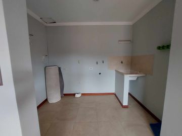 Departamento duplex de venta Av. 1ro de mayo. 2 balcones. Edif. Frente al rio 3 puentes OPORTUNIDAD