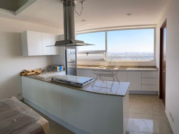 Depártamento en Venta zona Atlixcayotl cerca de Universidades, a 10 min de Angelopolis