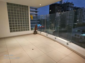 Vendo Hermoso Departamento 175 m2 en San Isidro