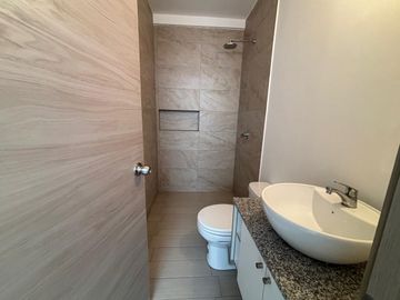 VENTA CASA NUEVA 3 DORMITORIOS - TUMBACO EL ARENAL