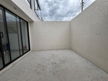 VENTA CASA NUEVA 3 DORMITORIOS - TUMBACO EL ARENAL