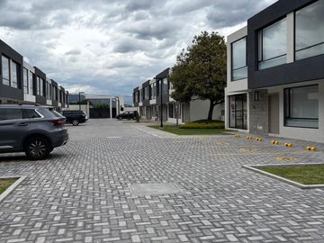 VENTA CASA NUEVA 3 DORMITORIOS - TUMBACO EL ARENAL