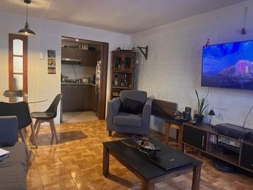 Casa dos pisos  de 3 dormitorios  San Bernardo Villa Anguita