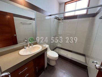 VENDO EXCLUSIVA CASA 2,245 m² SALIDA DIRECTA A LAGUNA GDE-URB LAS LAGUNAS, LA MOLINA