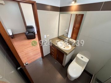 VENDO EXCLUSIVA CASA 2,245 m² SALIDA DIRECTA A LAGUNA GDE-URB LAS LAGUNAS, LA MOLINA