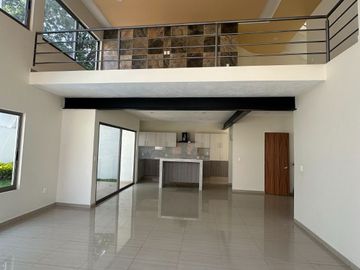 CASA EN FRACCIONAMIENTO LA VISTA LOMAS DE CUERNAVACA
