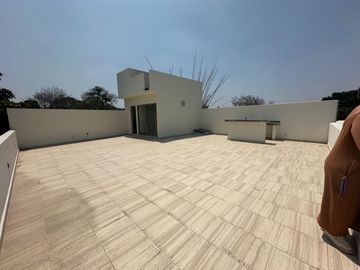 CASA EN FRACCIONAMIENTO LA VISTA LOMAS DE CUERNAVACA