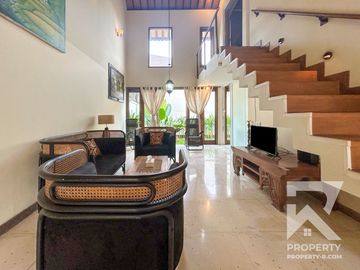 Garden View 2 Bedroom Villa in Central Sanur with Access to Pool – For Yearly Rental