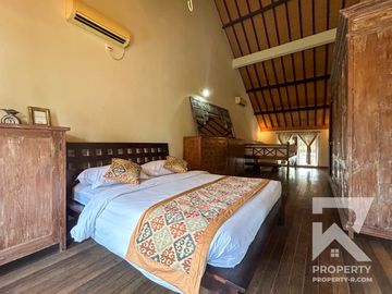 Garden View 2 Bedroom Villa in Central Sanur with Access to Pool – For Yearly Rental
