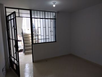 ALQUILER  DE DEPARTAMENTO SAN MARTIN DE PORRES (Montecarlo etapa 1)