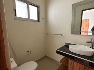 Casa Nueva en Fraccionamiento con vigilancia