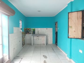VENTA DE DEPARTAMENTO EN PRIMER PISO ATE VITARTE CERES