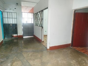 VENTA DE DEPARTAMENTO EN PRIMER PISO ATE VITARTE CERES