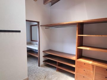 GRAN UBICACION DE ESTA CASA EN VENTA Y RENTA
