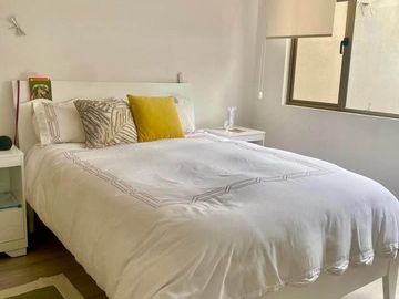 Casa de venta en jardines de la sierra. Cuenca a 1 min del hospital del IESS guardia 24/7