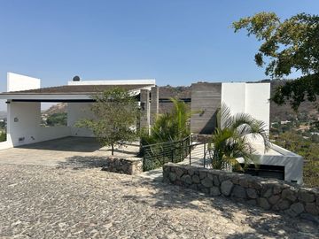 RESIDENCIA EN VENTA EN LAS CAÑADAS (GM)