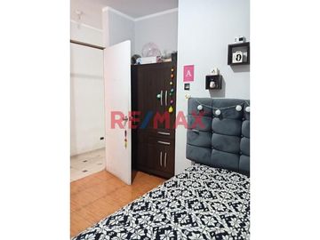 Ocasion Casa En Venta Frente A Parque Carabayllo