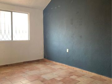 VENDO CASA AL PONIENTE DE LA CIUDAD