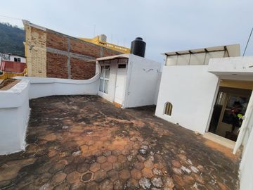 Venta casa centrica en colonia jacarandas a espaldas de waldos del monumento a lazaro cardenas