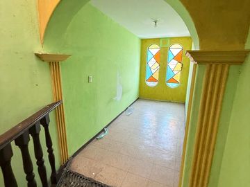 Venta casa centrica en colonia jacarandas a espaldas de waldos del monumento a lazaro cardenas