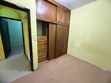 Venta casa centrica en colonia jacarandas a espaldas de waldos del monumento a lazaro cardenas