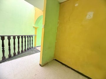 Venta casa centrica en colonia jacarandas a espaldas de waldos del monumento a lazaro cardenas