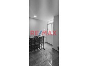 1137849 Inversión En Venta De Casa Incluido Local Comercial En Plena Av. San Martin En San Juan De Lurigancho