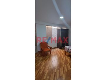 1137849 Inversión En Venta De Casa Incluido Local Comercial En Plena Av. San Martin En San Juan De Lurigancho