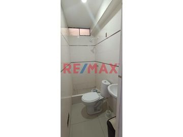 1137849 Inversión En Venta De Casa Incluido Local Comercial En Plena Av. San Martin En San Juan De Lurigancho