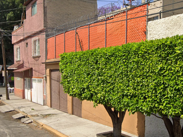 CASA EN VENTA EN GUSTAVO A MADERO