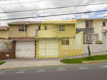 CASA EN CONJUNTO LAS COLINAS, HUERTOS FAMILIARES.